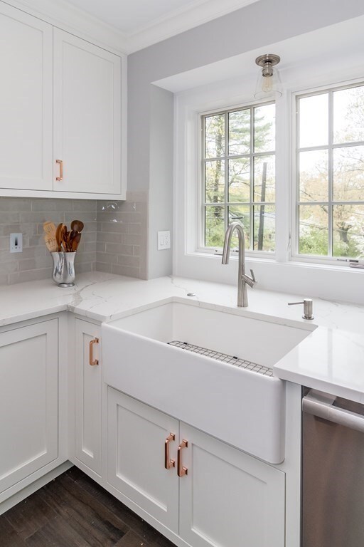 10 Old Colony Rd, Wellesley Hills, MA 02481 - photo 5