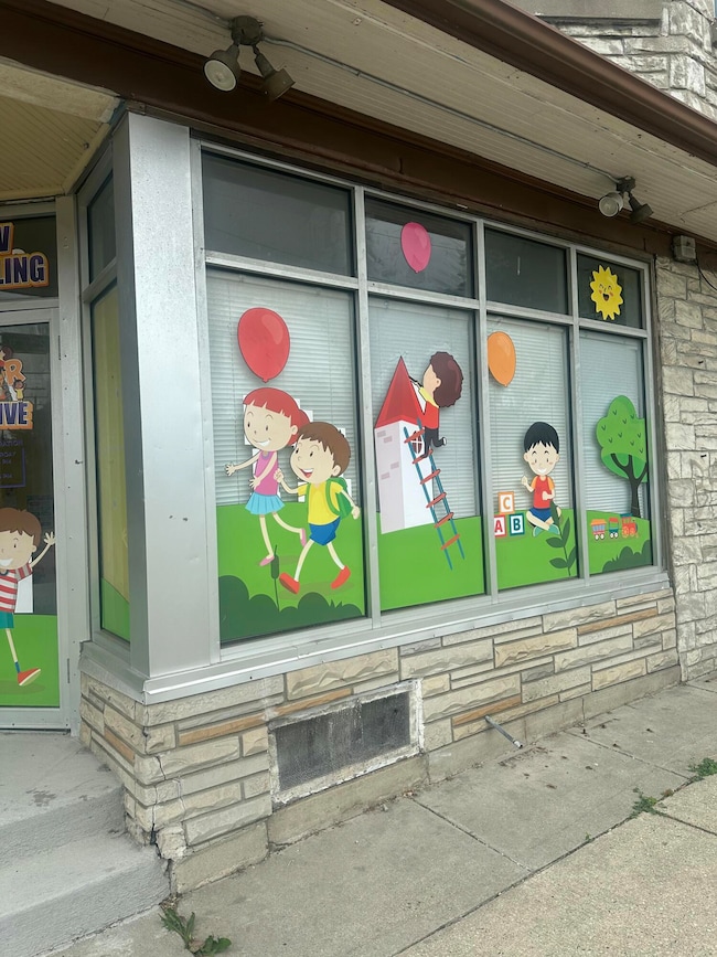 3477 N 2nd St, Milwaukee, WI 53212 - photo 2