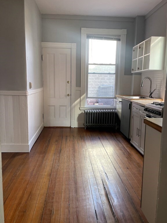 41 Walnut St unit 1R, Somerville, MA 02143 - photo 4