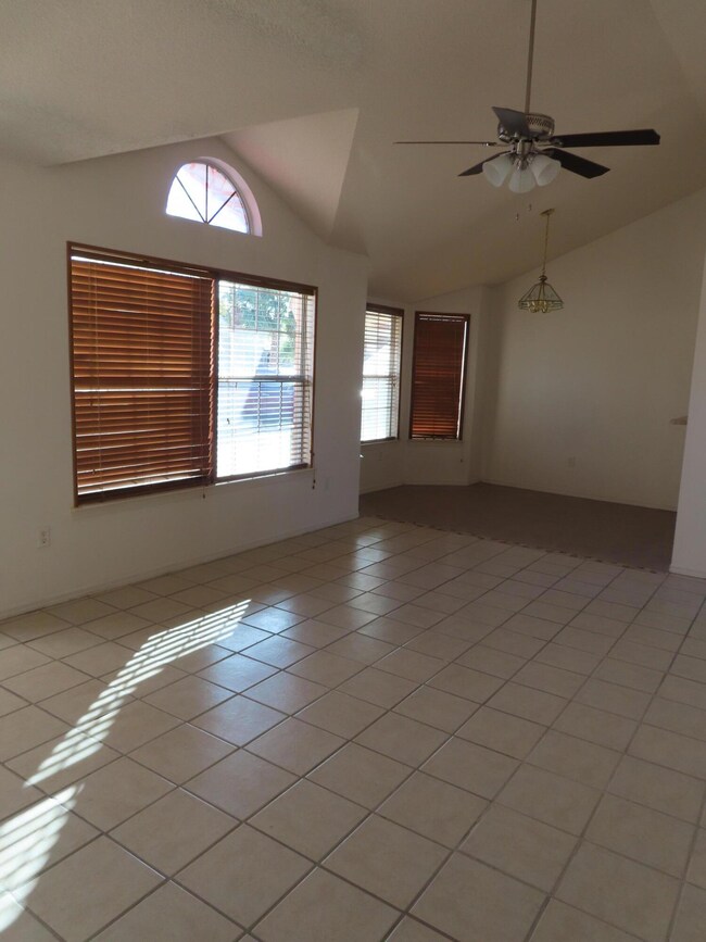 14533 Desierto Bello Ave, El Paso, TX 79928 - photo 3