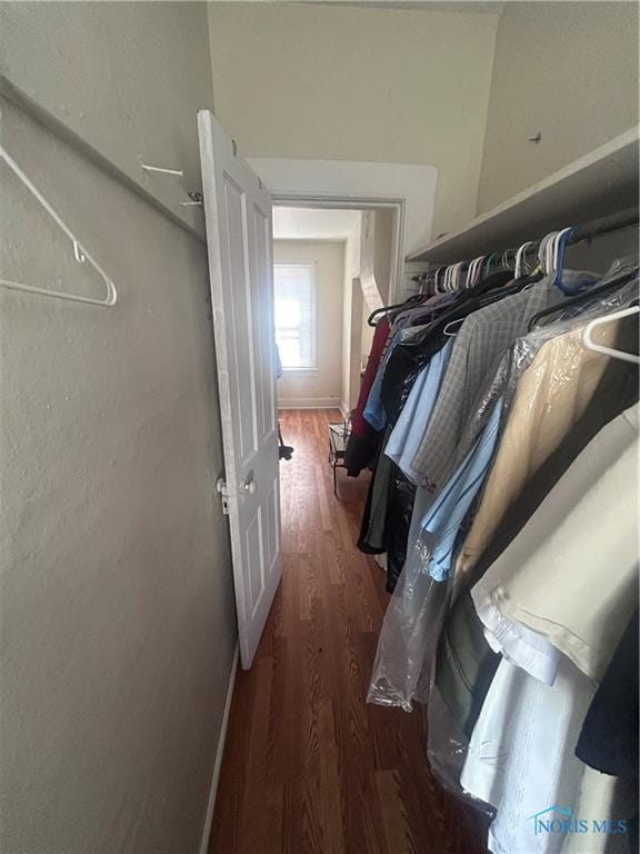 WALKIN CLOSET