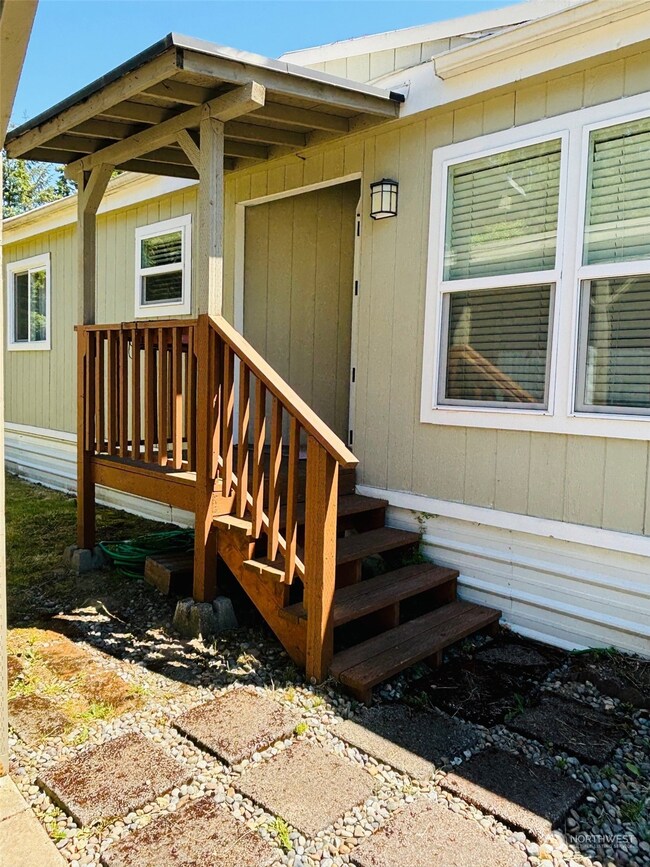 17114 153rd Ave SE unit 24, Yelm, WA 98597 - photo 2