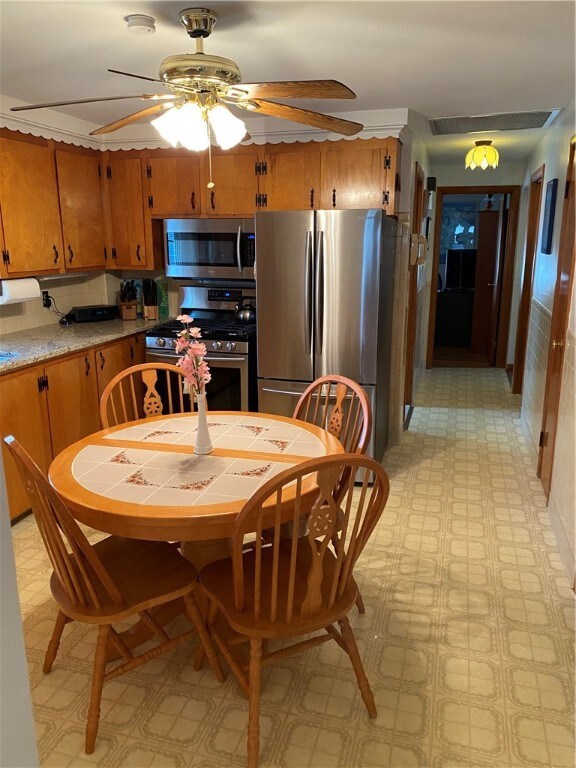 19 Kermit Ave, Cranston, RI 02920 - photo 6