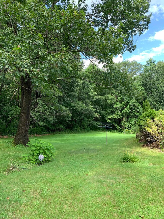 414 E View Dr, Pembroke, NH 03275 - photo 6