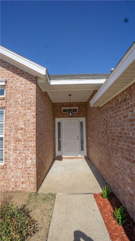 Nice covered entry way