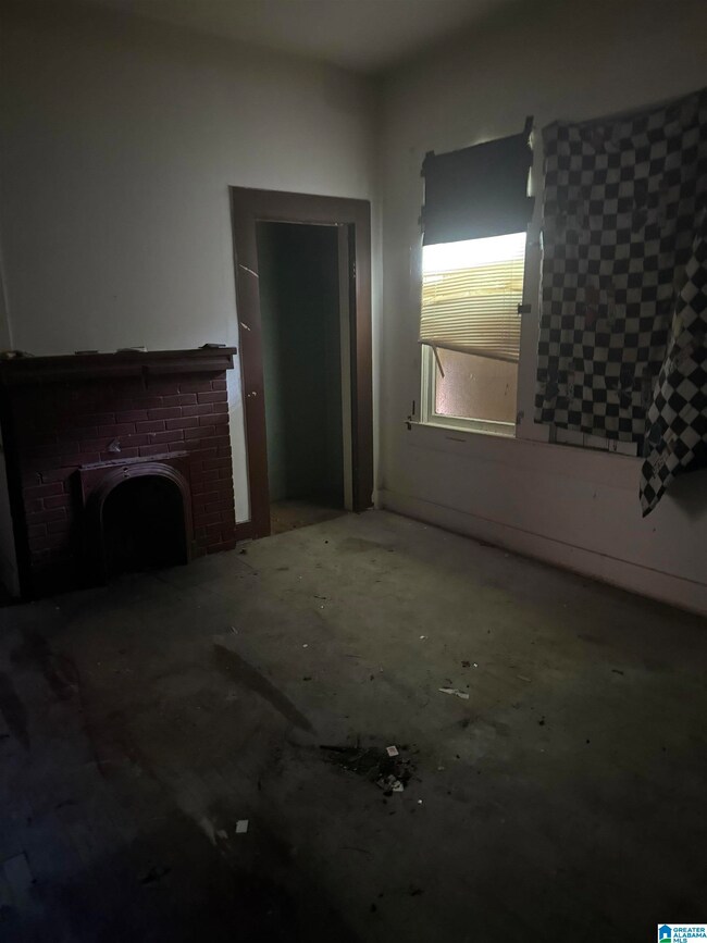 309 & 311 S Main Ave, Sylacauga, AL 35150 - photo 5