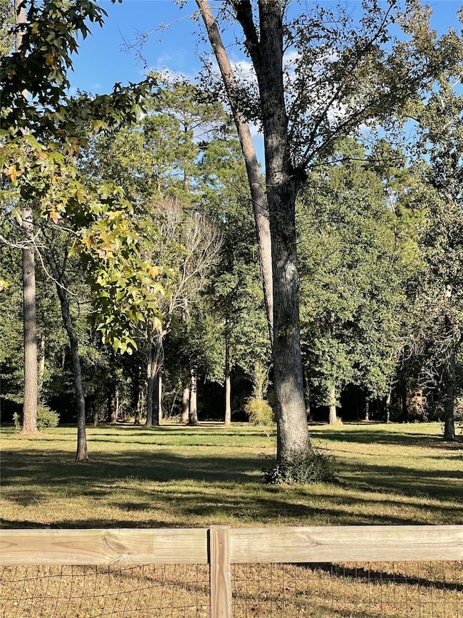 27110 Cherokee Ln, Magnolia, TX 77354 - photo 3