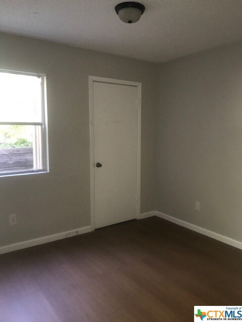 707 Bracewood Cir unit A, San Marcos, TX 78666 - photo 4