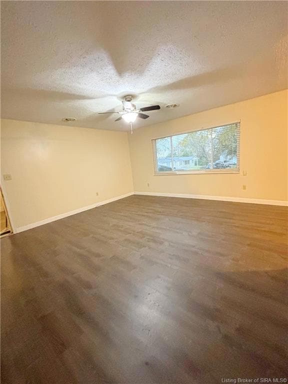 526 Pilgrim Way, Salem, IN 47167 - photo 4