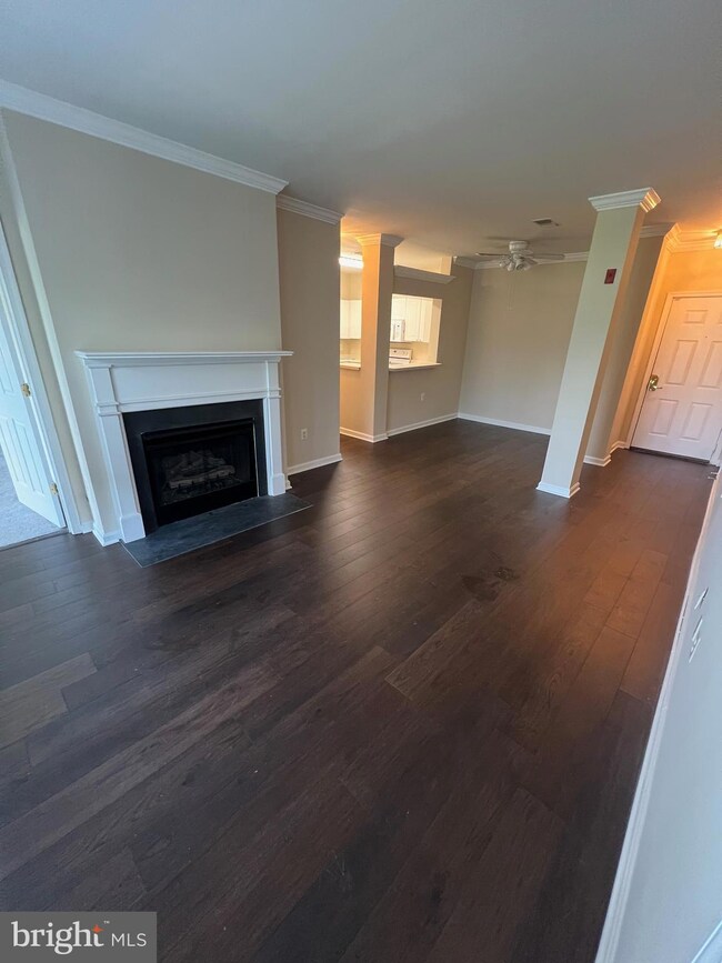 4561 Strutfield Ln unit 3309, Alexandria, VA 22311 - photo 2