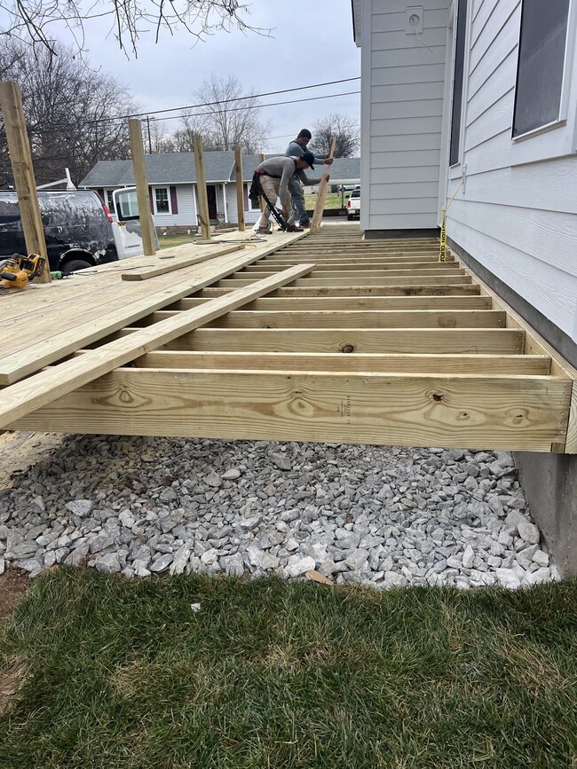 609 S Main St, Mount Pleasant, TN 38474 - photo 6