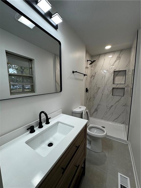 11416 Myrtle Ave, Kansas City, MO 64137 - photo 2