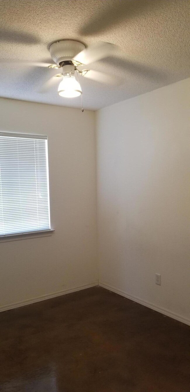 14205 Desert Sage Dr, Horizon City, TX 79928 - photo 7