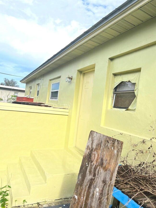 821 42nd St, West Palm Beach, FL 33407 - photo 5