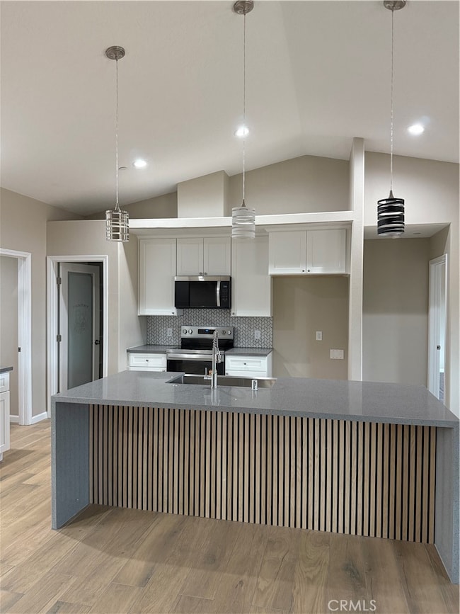 9677 I Ave, Hesperia, CA 92345 - photo 3