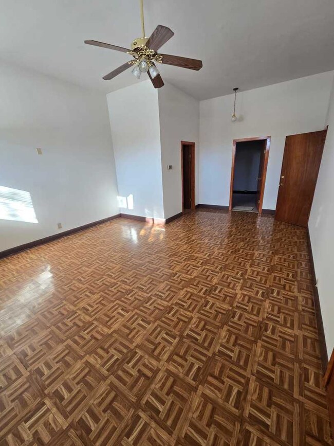 1014 E Prairie Ave unit 1RW, Des Plaines, IL 60016 - photo 2