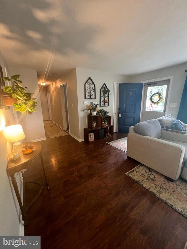 310 Mosby St, Winchester, VA 22601 - photo 7