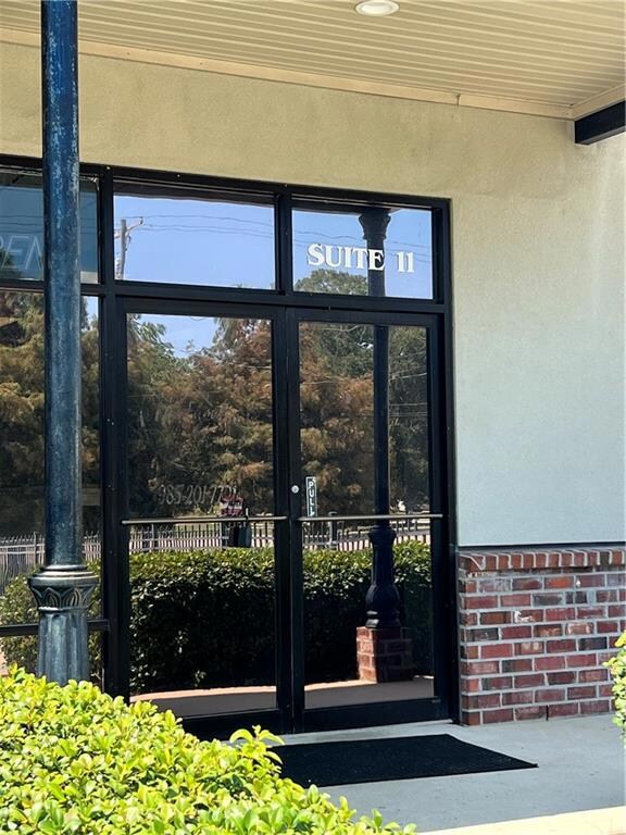 Exterior Entry to Suite 11