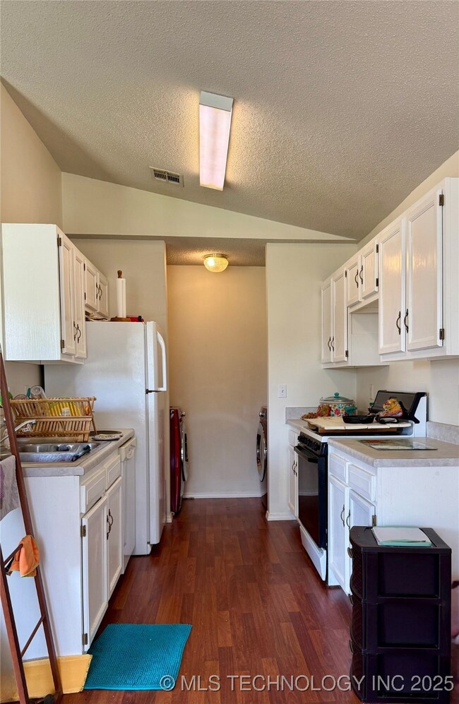 Great kitchen!