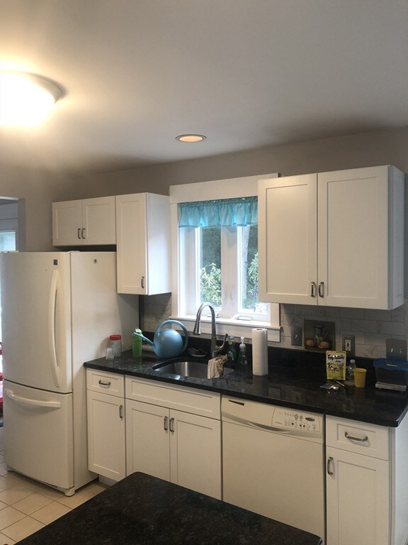 4 Hidden Bay Dr, South Dartmouth, MA 02748 - photo 6