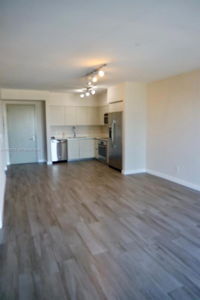 Baltus House unit 804, Miami, FL 33137 - photo 6