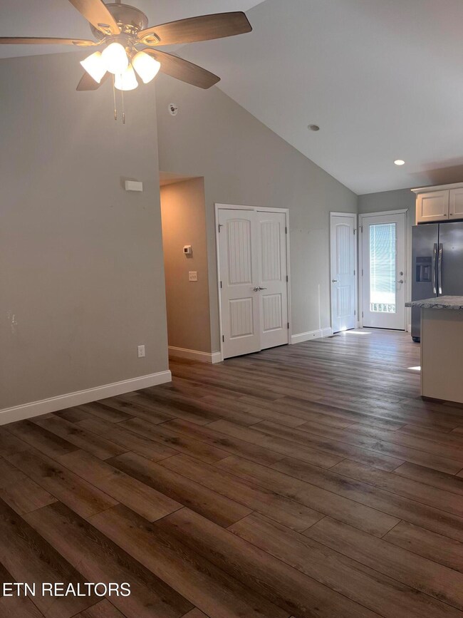 355 W Outer Dr, Oak Ridge, TN 37830 - photo 5