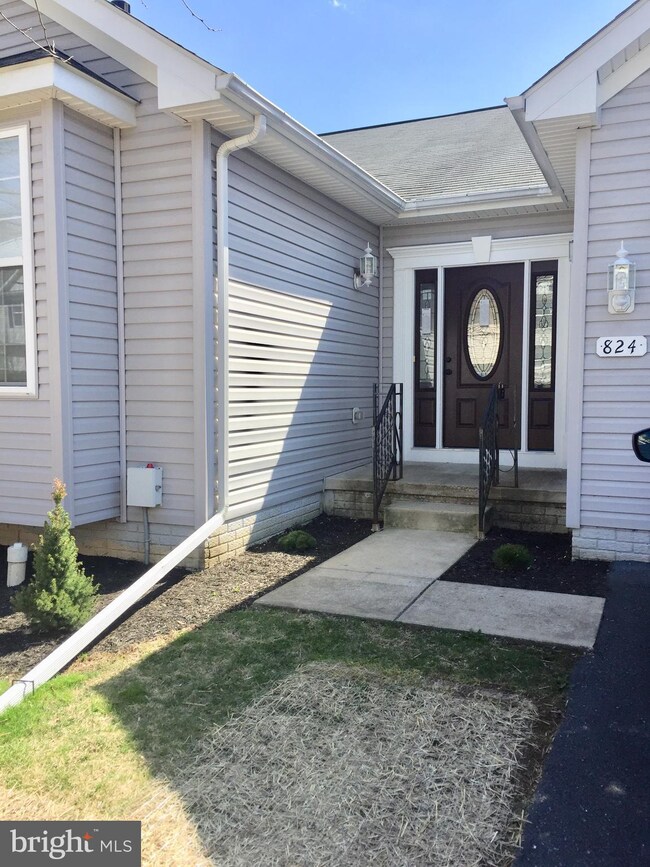 824 Brunswick St, Brunswick, MD 21716 - photo 7