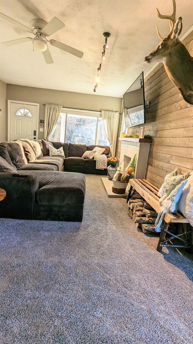 1905 E Main St, Greenup, KY 41144 - photo 3