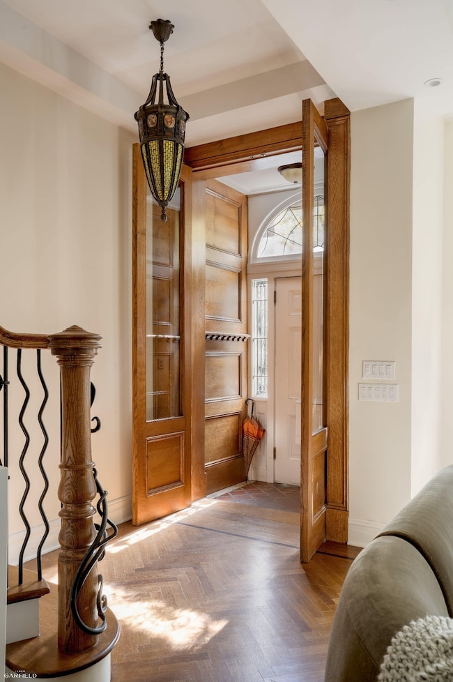 unlisted-address, New York, NY 10003 - photo 6