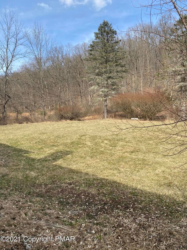 1270 Mutton Hollow Rd, Stroudsburg, PA 18360 - photo 5