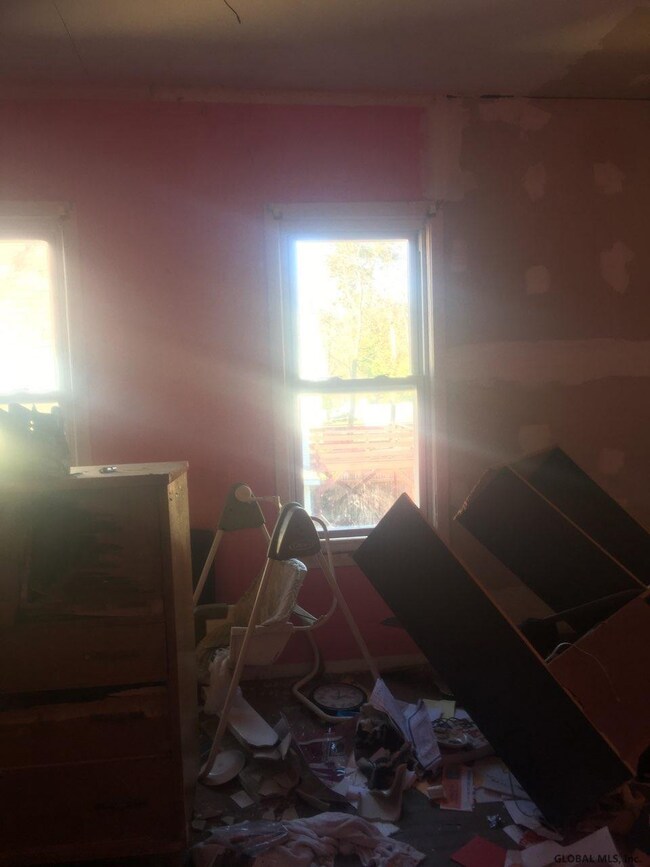 1021 Davis Terrace, Schenectady, NY 12303 - photo 6