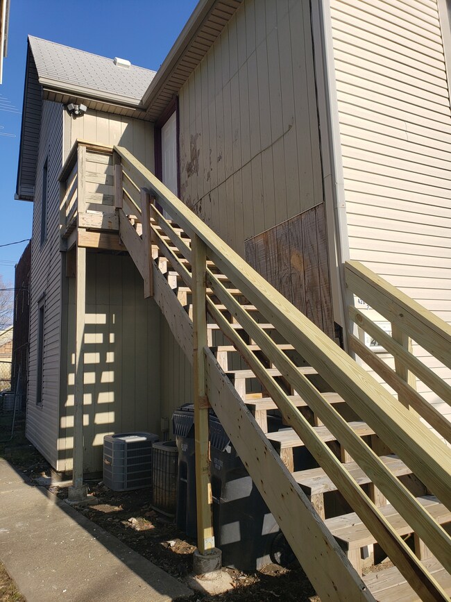 420 E 14th St unit 2, Anderson, IN 46016 - photo 5