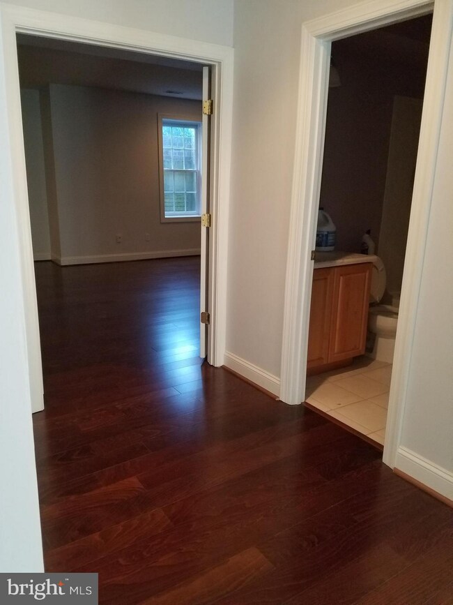 8984 Hooes Rd, Lorton, VA 22079 - photo 3