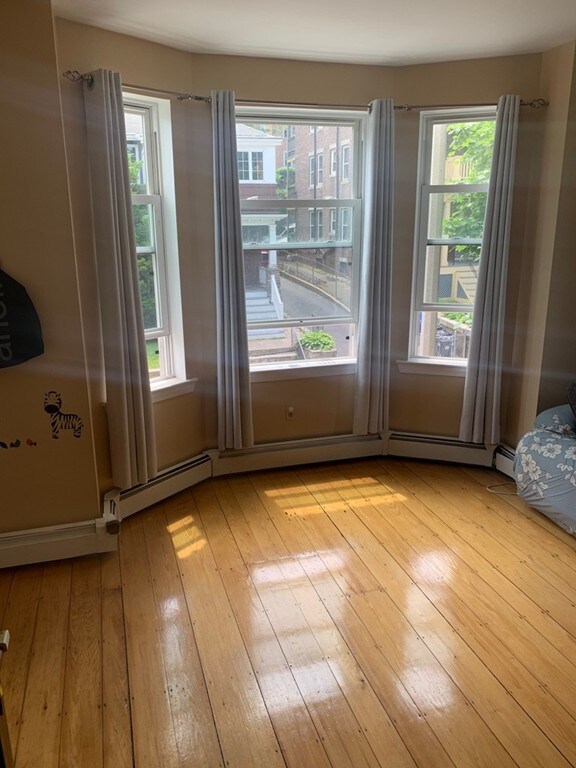 95 Walnut St unit 2, Brookline, MA 02445 - photo 2