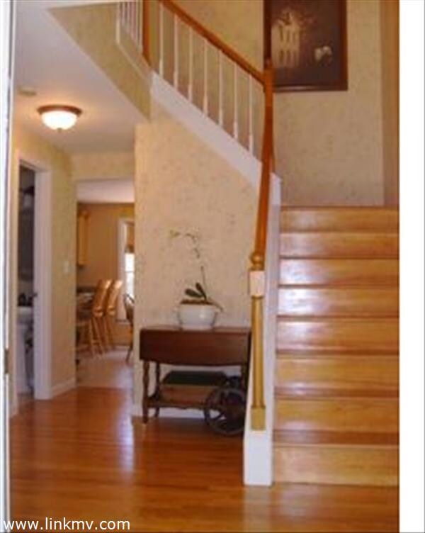 Inviting foyer