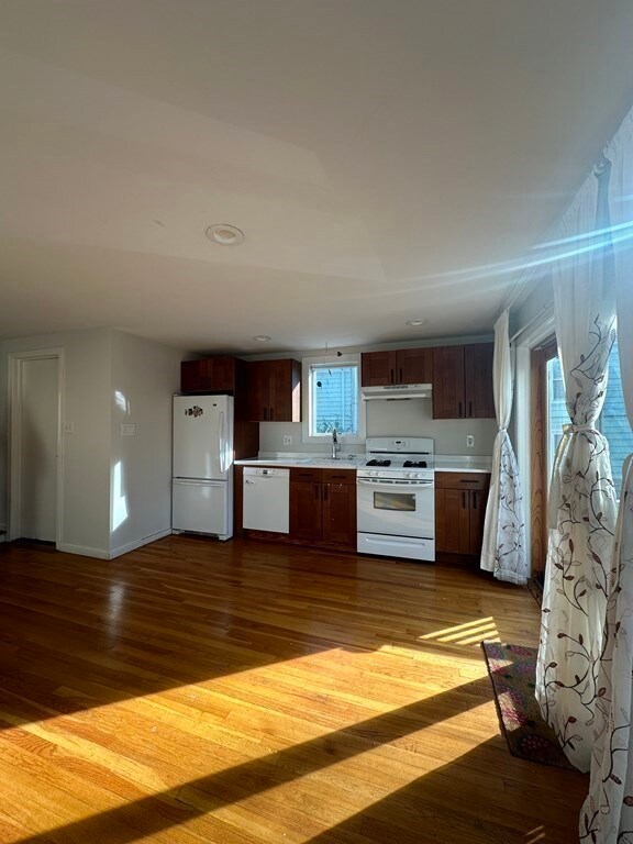 508 Franklin St unit 504, Cambridge, MA 02139 - photo 5