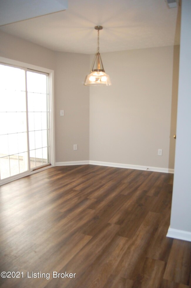6605 Arbor Creek Dr unit 115, Louisville, KY 40228 - photo 5