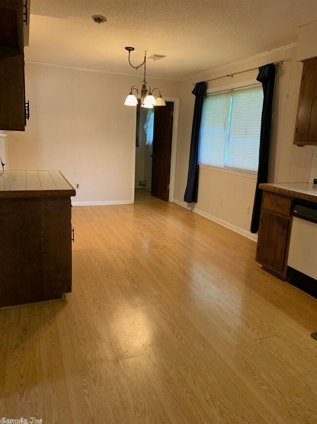 2217 Arkansas Ave, Conway, AR 72034 - photo 5