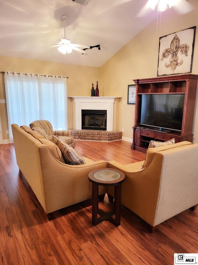 338 Timberwood Dr, Monroe, LA 71203 - photo 3