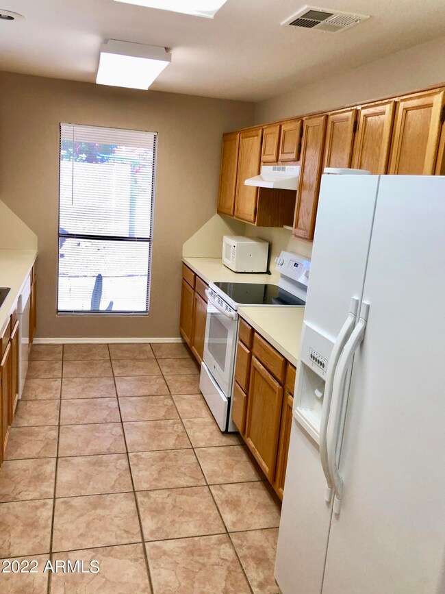 1261 E Laurel Ave, Gilbert, AZ 85234 - photo 7