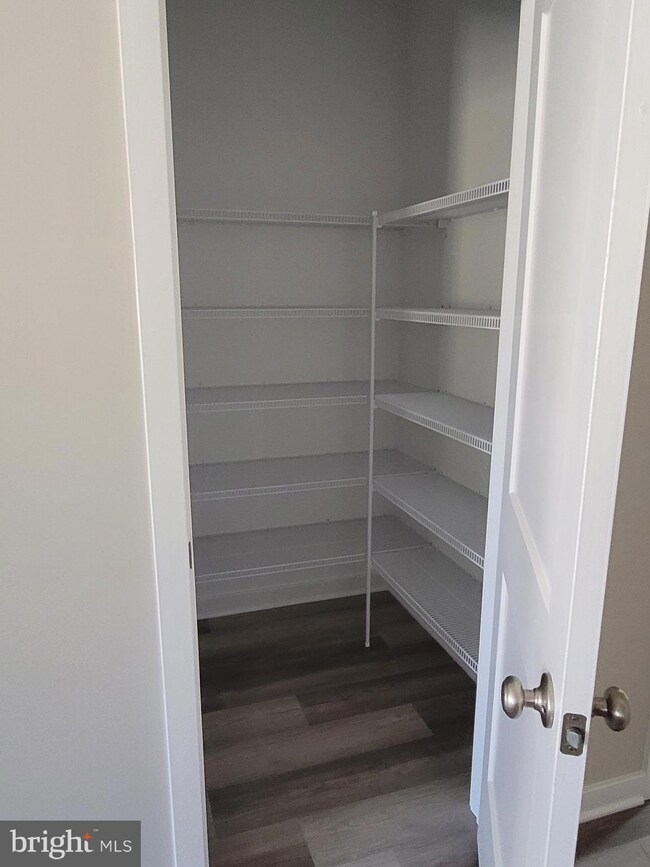 14 Bancroft Ave, Colonial Beach, VA 22443 - photo 6