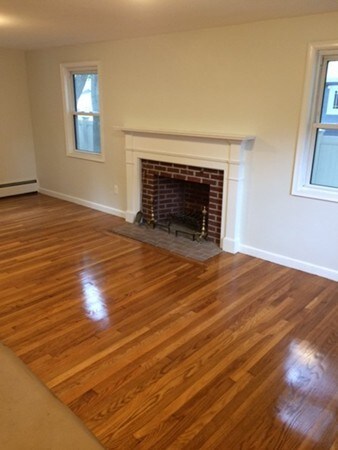 40 Thacher St, Milton, MA 02186 - photo 5