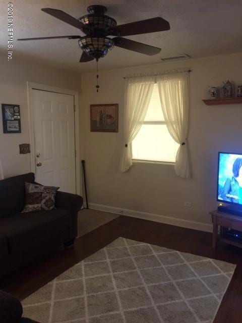 5051 Chadroe Rd, Jacksonville, FL 32210 - photo 2