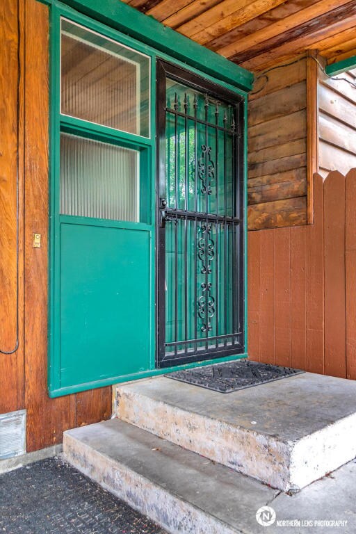 7_EntranceExterior