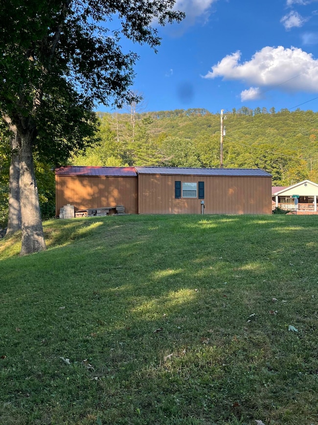 382 Osborne Dr, Rainelle, WV 25962 - photo 3
