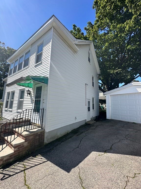 62 Chambers St, Lowell, MA 01852 - photo 2