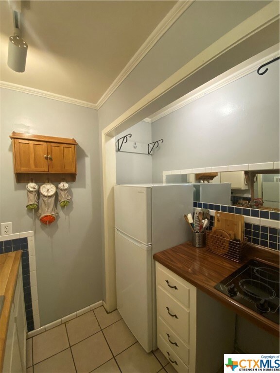 915 W Hopkins St unit B, San Marcos, TX 78666 - photo 5