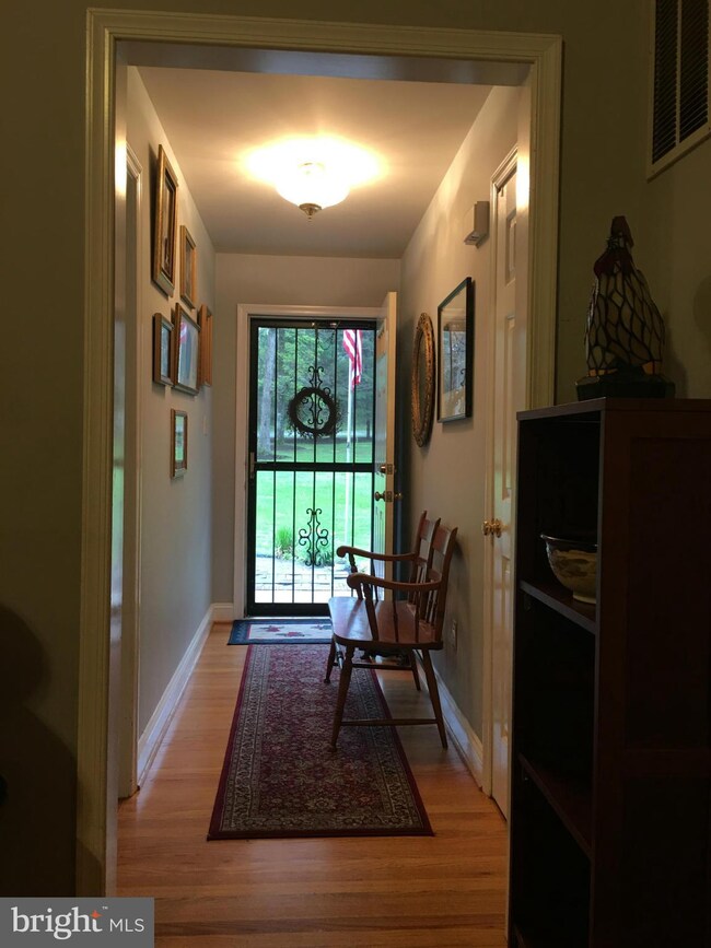 1204 Old Bridge Rd, Amissville, VA 20106 - photo 6