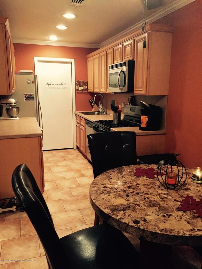 619 Correll Ave unit A, Staten Island, NY 10309 - photo 4