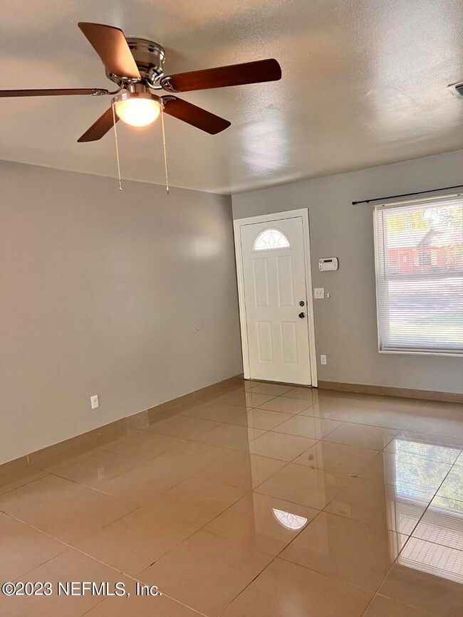 7529 Leroy Dr, Jacksonville, FL 32244 - photo 4